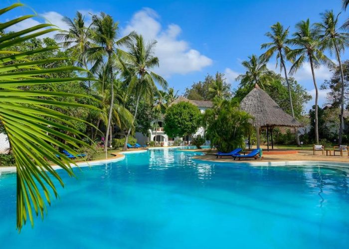 Diamond Leisure Resort (Ocean Front)4